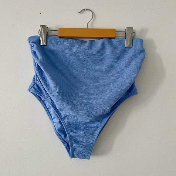 🤰🏻Old Navy | Maternity High-Waisted Swim Bottoms - Picture 3 of 7